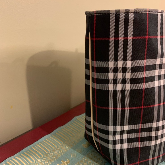 Slightly used authentic Burberry Tote blue checkered - Picture 3 of 10